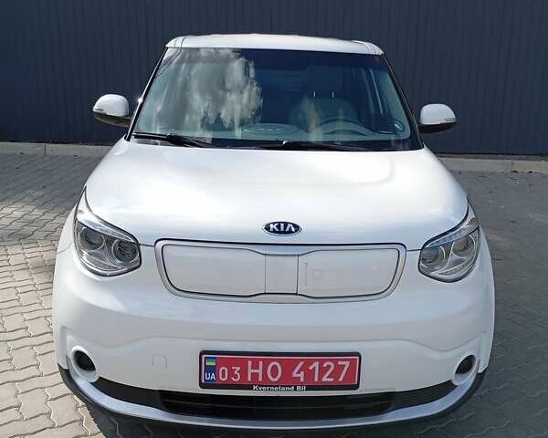 Белый Киа Soul, объемом двигателя 0 л и пробегом 98 тыс. км за 6800 $, фото 1 на Automoto.ua