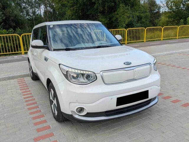 Білий Кіа Soul, об'ємом двигуна 0 л та пробігом 45 тис. км за 5849 $, фото 1 на Automoto.ua