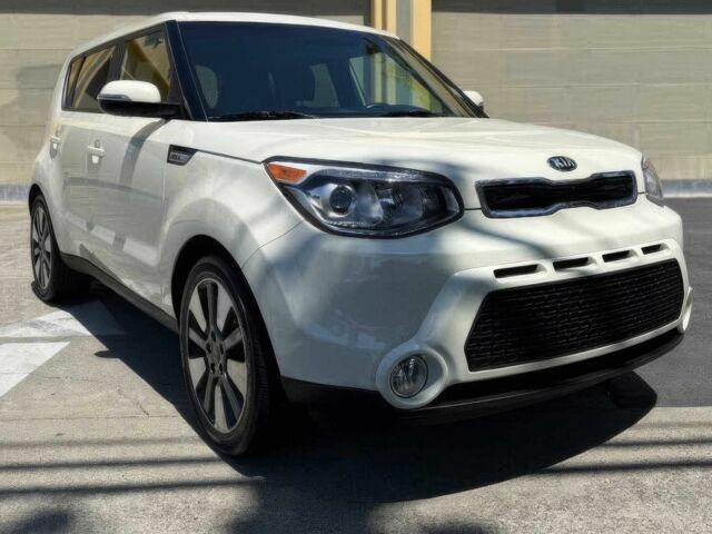 Белый Киа Soul, объемом двигателя 2 л и пробегом 78 тыс. км за 6000 $, фото 1 на Automoto.ua