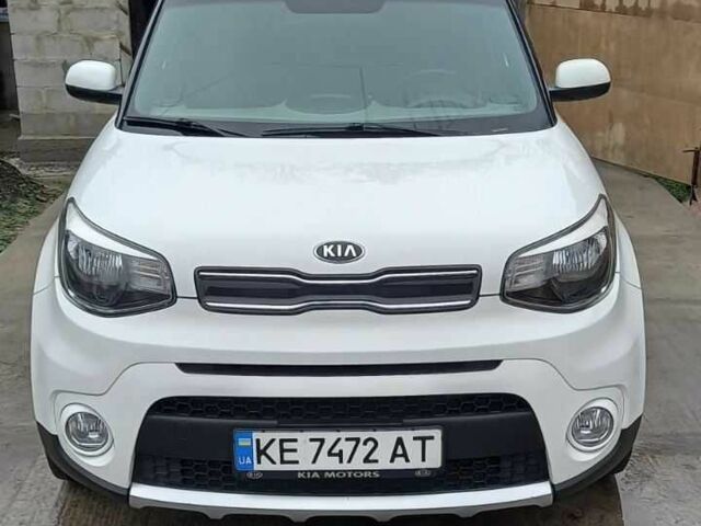 Белый Киа Soul, объемом двигателя 2 л и пробегом 130 тыс. км за 11700 $, фото 1 на Automoto.ua