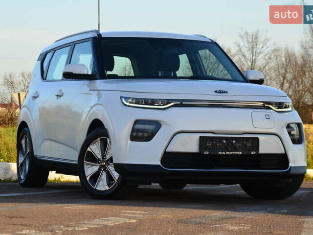 Білий Кіа Soul, об'ємом двигуна 0 л та пробігом 87 тис. км за 16150 $, фото 1 на Automoto.ua