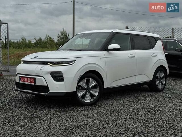 Белый Киа Soul, объемом двигателя 0 л и пробегом 113 тыс. км за 17450 $, фото 1 на Automoto.ua