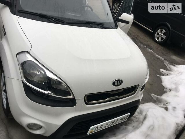 Білий Кіа Soul, об'ємом двигуна 1.6 л та пробігом 96 тис. км за 11800 $, фото 1 на Automoto.ua