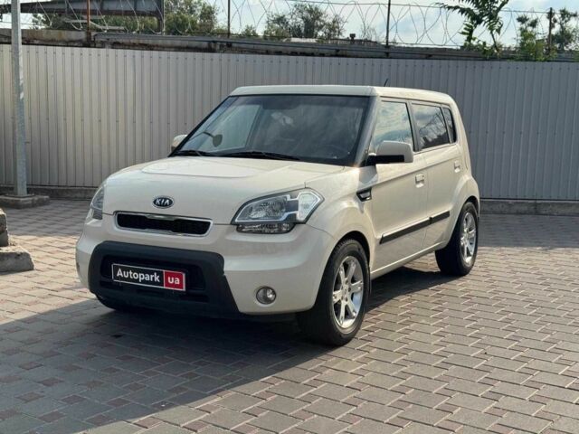Бежевый Киа Soul, объемом двигателя 1.6 л и пробегом 260 тыс. км за 5800 $, фото 1 на Automoto.ua