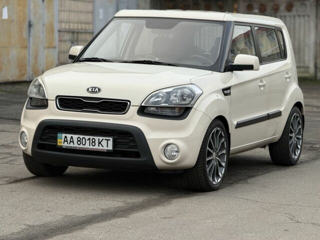 Бежевый Киа Soul, объемом двигателя 1.6 л и пробегом 160 тыс. км за 8000 $, фото 1 на Automoto.ua