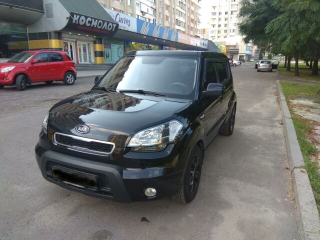 Чорний Кіа Soul, об'ємом двигуна 1.6 л та пробігом 98 тис. км за 8600 $, фото 1 на Automoto.ua