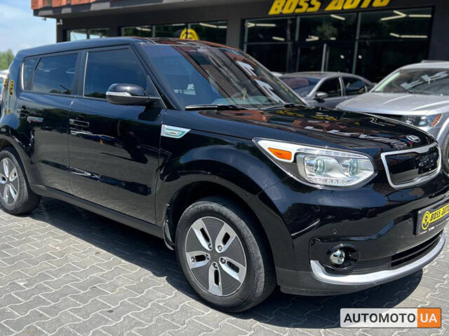 Черный Киа Soul, объемом двигателя 30 л и пробегом 83 тыс. км за 13500 $, фото 1 на Automoto.ua