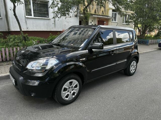 Черный Киа Soul, объемом двигателя 1.6 л и пробегом 155 тыс. км за 7000 $, фото 1 на Automoto.ua