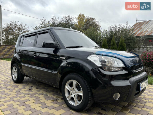 Кіа Soul 2011 у Ярмолинці на Automoto.ua Чорний Кіа Soul, об'ємом двигуна 1.58 л та пробігом 114 тис. км за 8000 $, фото 1 на Automoto.ua