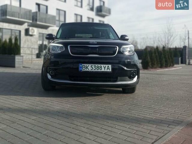 Черный Киа Soul, объемом двигателя 0 л и пробегом 153 тыс. км за 6000 $, фото 1 на Automoto.ua