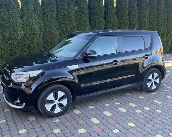 Чорний Кіа Soul, об'ємом двигуна 0 л та пробігом 180 тис. км за 8700 $, фото 1 на Automoto.ua