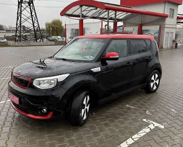 Черный Киа Soul, объемом двигателя 0 л и пробегом 150 тыс. км за 7500 $, фото 1 на Automoto.ua