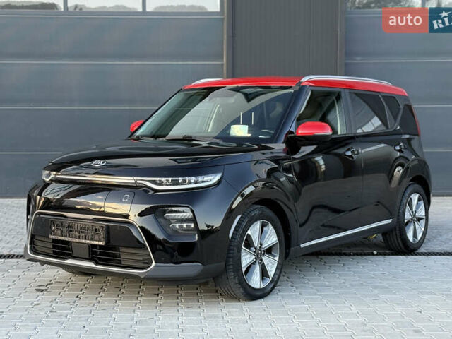 Чорний Кіа Soul, об'ємом двигуна 0 л та пробігом 110 тис. км за 18100 $, фото 1 на Automoto.ua