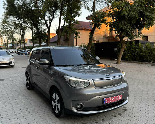 Коричневый Киа Soul, объемом двигателя 0 л и пробегом 113 тыс. км за 8300 $, фото 1 на Automoto.ua