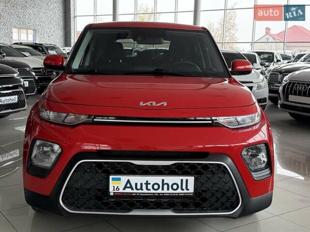 Красный Киа Soul, объемом двигателя 2 л и пробегом 115 тыс. км за 15000 $, фото 1 на Automoto.ua