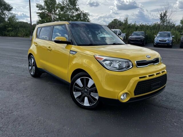 Желтый Киа Soul, объемом двигателя 2 л и пробегом 70 тыс. км за 7800 $, фото 1 на Automoto.ua