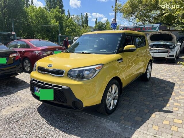 Желтый Киа Soul, объемом двигателя 0 л и пробегом 179 тыс. км за 9999 $, фото 1 на Automoto.ua