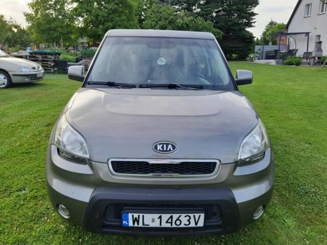 Серый Киа Soul, объемом двигателя 1.6 л и пробегом 215 тыс. км за 1628 $, фото 1 на Automoto.ua