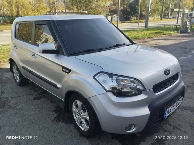 Серый Киа Soul, объемом двигателя 1.6 л и пробегом 120 тыс. км за 7500 $, фото 1 на Automoto.ua
