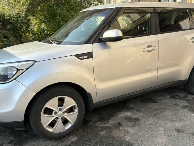Серый Киа Soul, объемом двигателя 1.6 л и пробегом 228 тыс. км за 9000 $, фото 1 на Automoto.ua