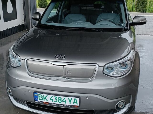 Серый Киа Soul, объемом двигателя 0 л и пробегом 122 тыс. км за 7300 $, фото 1 на Automoto.ua