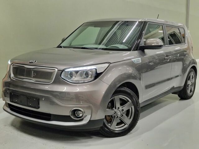 Серый Киа Soul, объемом двигателя 0 л и пробегом 109 тыс. км за 10500 $, фото 1 на Automoto.ua