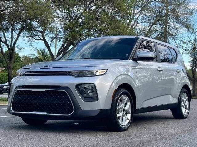 Серый Киа Soul, объемом двигателя 2 л и пробегом 29 тыс. км за 4100 $, фото 1 на Automoto.ua