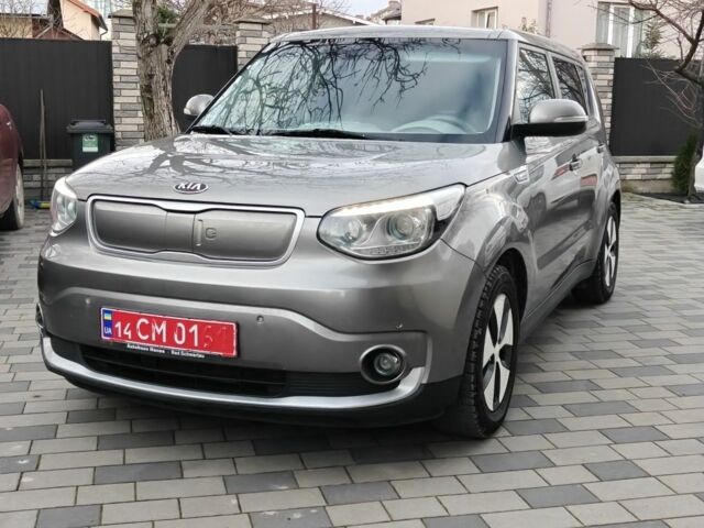 Серый Киа Soul, объемом двигателя 0 л и пробегом 88 тыс. км за 6750 $, фото 1 на Automoto.ua