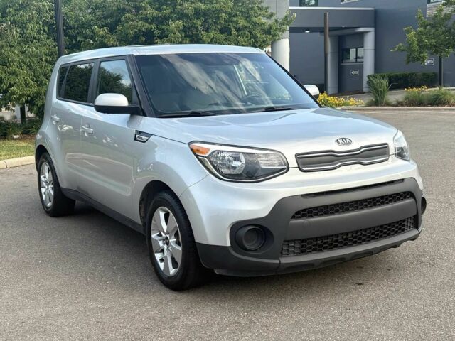 Серый Киа Soul, объемом двигателя 1.6 л и пробегом 67 тыс. км за 11000 $, фото 1 на Automoto.ua