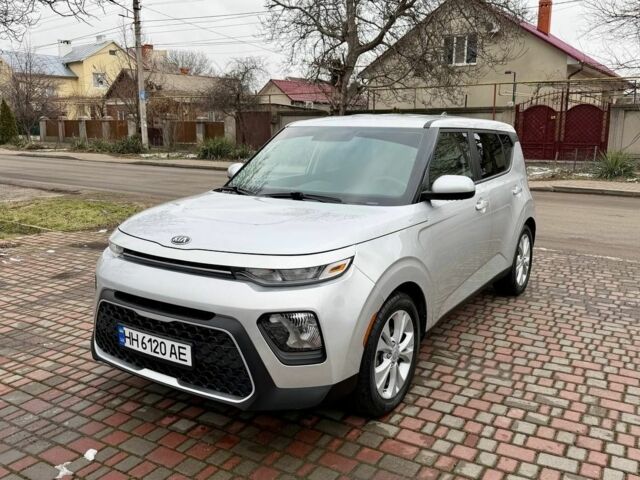 Серый Киа Soul, объемом двигателя 2 л и пробегом 37 тыс. км за 13700 $, фото 1 на Automoto.ua