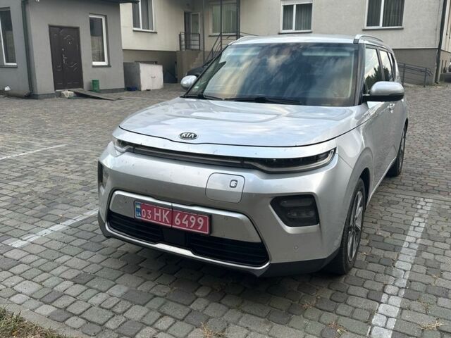 Серый Киа Soul, объемом двигателя 0 л и пробегом 117 тыс. км за 16900 $, фото 1 на Automoto.ua