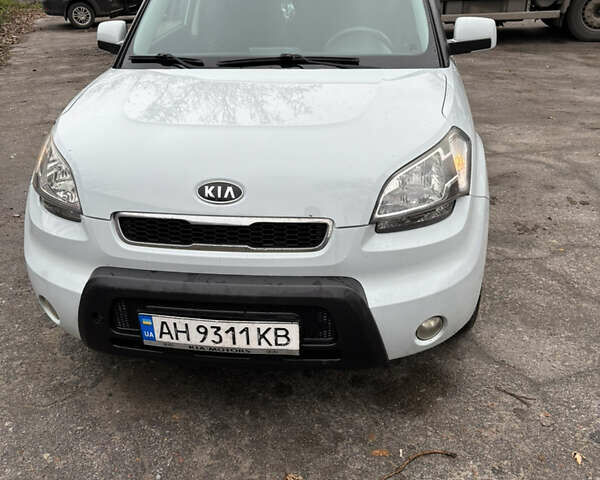 Серый Киа Soul, объемом двигателя 1.6 л и пробегом 205 тыс. км за 5300 $, фото 1 на Automoto.ua