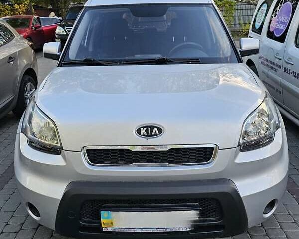 Серый Киа Soul, объемом двигателя 1.6 л и пробегом 114 тыс. км за 8300 $, фото 1 на Automoto.ua