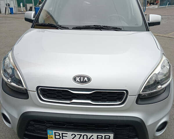 Серый Киа Soul, объемом двигателя 1.59 л и пробегом 106 тыс. км за 8000 $, фото 1 на Automoto.ua