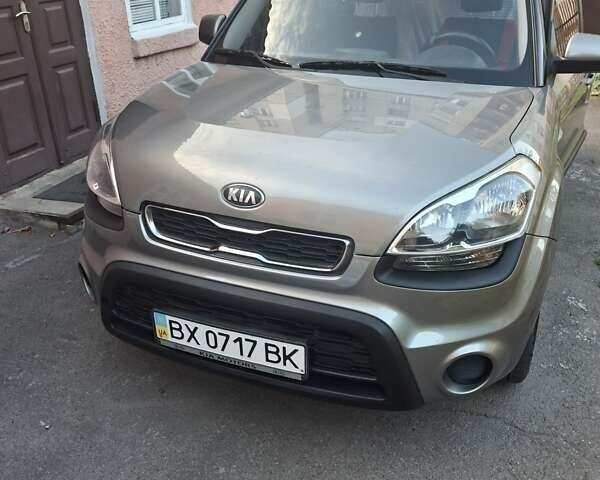 Серый Киа Soul, объемом двигателя 1.59 л и пробегом 80 тыс. км за 7899 $, фото 1 на Automoto.ua