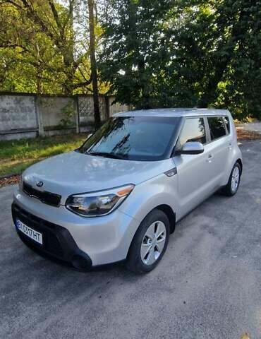 Серый Киа Soul, объемом двигателя 1.59 л и пробегом 138 тыс. км за 10500 $, фото 1 на Automoto.ua