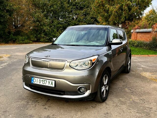 Серый Киа Soul, объемом двигателя 0 л и пробегом 90 тыс. км за 6999 $, фото 1 на Automoto.ua