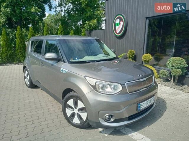 Серый Киа Soul, объемом двигателя 0 л и пробегом 164 тыс. км за 5500 $, фото 1 на Automoto.ua