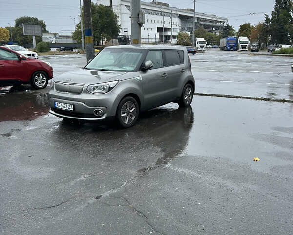 Сірий Кіа Soul, об'ємом двигуна 0 л та пробігом 143 тис. км за 7600 $, фото 1 на Automoto.ua