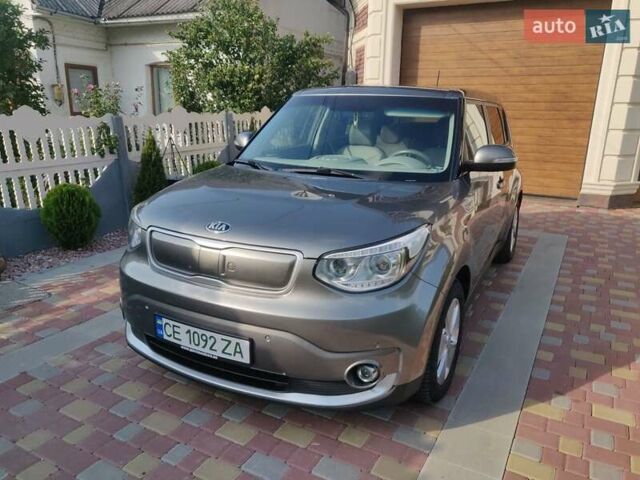 Серый Киа Soul, объемом двигателя 0 л и пробегом 92 тыс. км за 8000 $, фото 1 на Automoto.ua