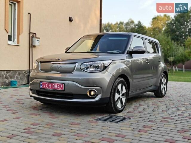 Серый Киа Soul, объемом двигателя 0 л и пробегом 115 тыс. км за 6999 $, фото 1 на Automoto.ua