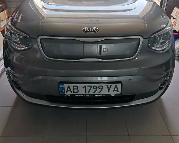 Серый Киа Soul, объемом двигателя 0 л и пробегом 123 тыс. км за 5500 $, фото 1 на Automoto.ua