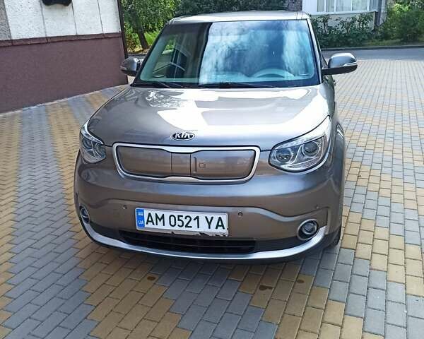 Серый Киа Soul, объемом двигателя 0 л и пробегом 170 тыс. км за 6850 $, фото 1 на Automoto.ua