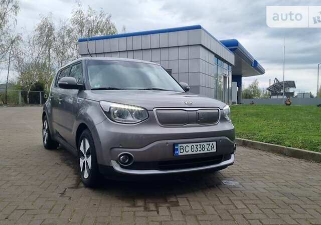 Сірий Кіа Soul, об'ємом двигуна 0 л та пробігом 94 тис. км за 7000 $, фото 1 на Automoto.ua