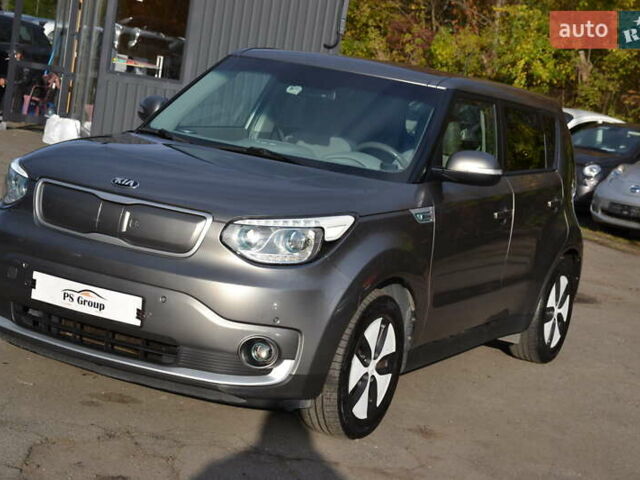 Сірий Кіа Soul, об'ємом двигуна 0 л та пробігом 148 тис. км за 5800 $, фото 1 на Automoto.ua