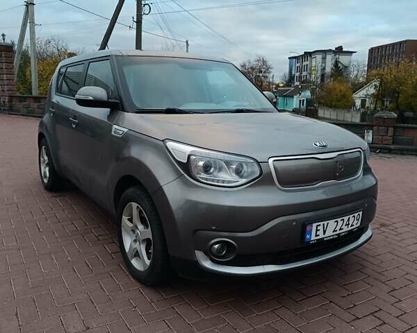 Серый Киа Soul, объемом двигателя 0 л и пробегом 130 тыс. км за 6150 $, фото 1 на Automoto.ua