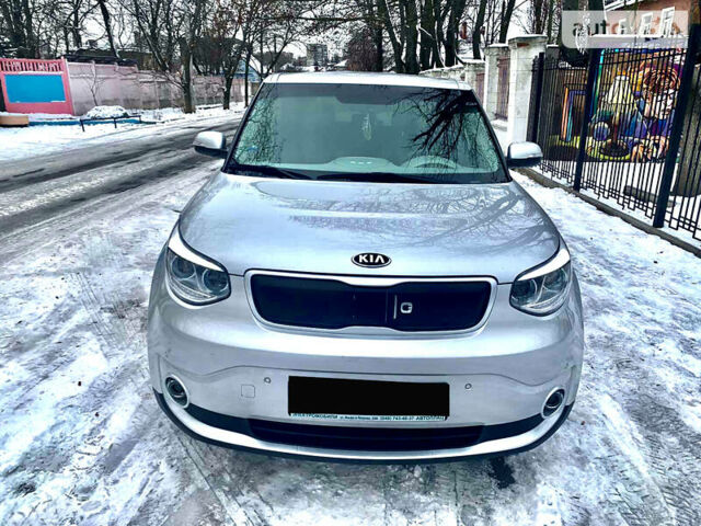 Серый Киа Soul, объемом двигателя 0 л и пробегом 28 тыс. км за 16500 $, фото 1 на Automoto.ua