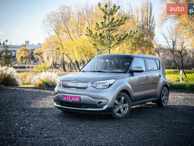 Сірий Кіа Soul, об'ємом двигуна 0 л та пробігом 46 тис. км за 11750 $, фото 1 на Automoto.ua
