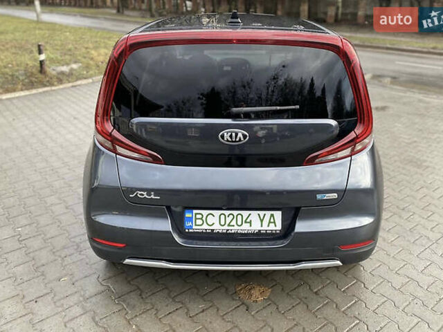 Серый Киа Soul, объемом двигателя 0 л и пробегом 137 тыс. км за 11500 $, фото 1 на Automoto.ua