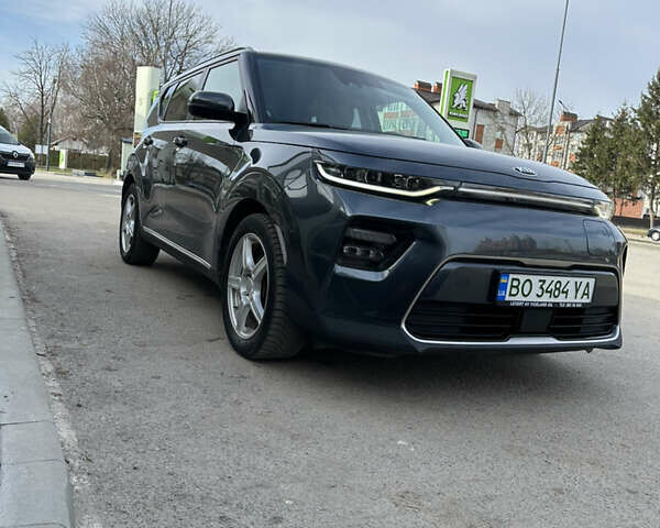 Серый Киа Soul, объемом двигателя 0 л и пробегом 65 тыс. км за 14600 $, фото 1 на Automoto.ua
